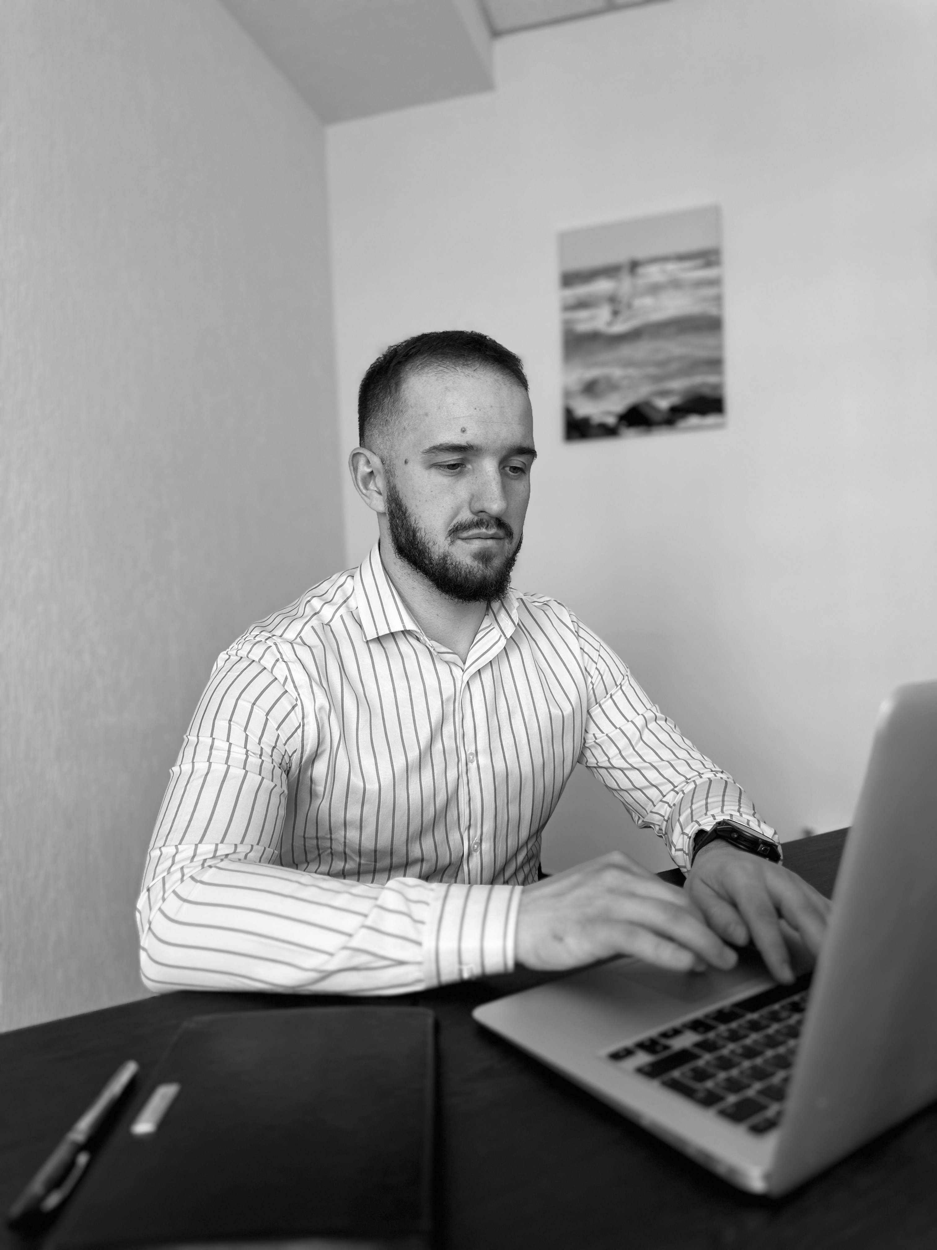Адвокат з митних спорів